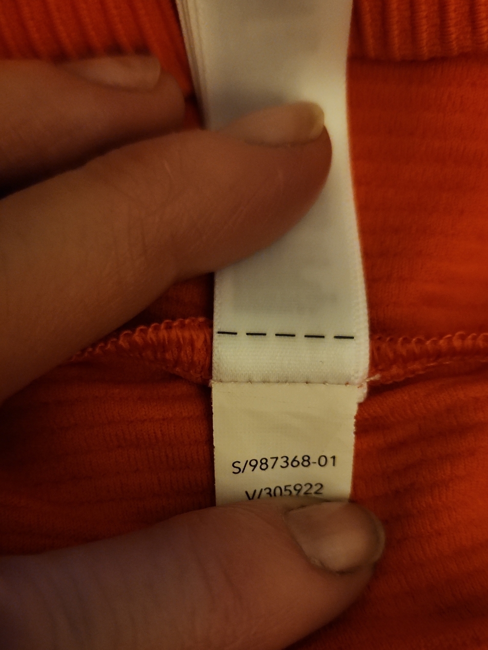 Athleta Horizon Tank in Orange. Size M. #987368 - Picture 5 of 5